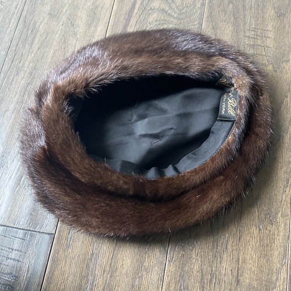 Vintage Brown Fur Beret Womens Sz Small Medium - Picture 3 of 5